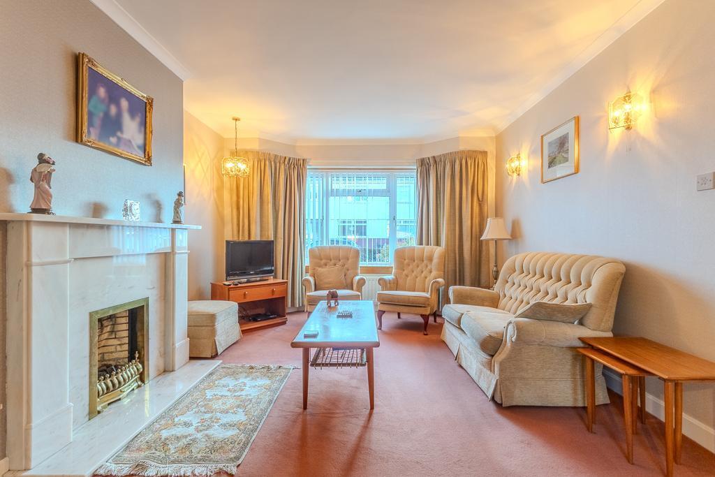 House in Kirkintilloch, East Dunbartonshire - View 3