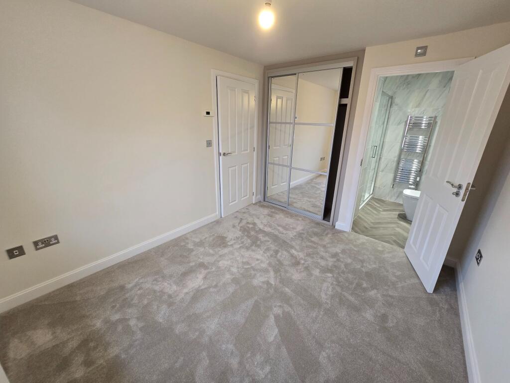House in Cayton - View 3