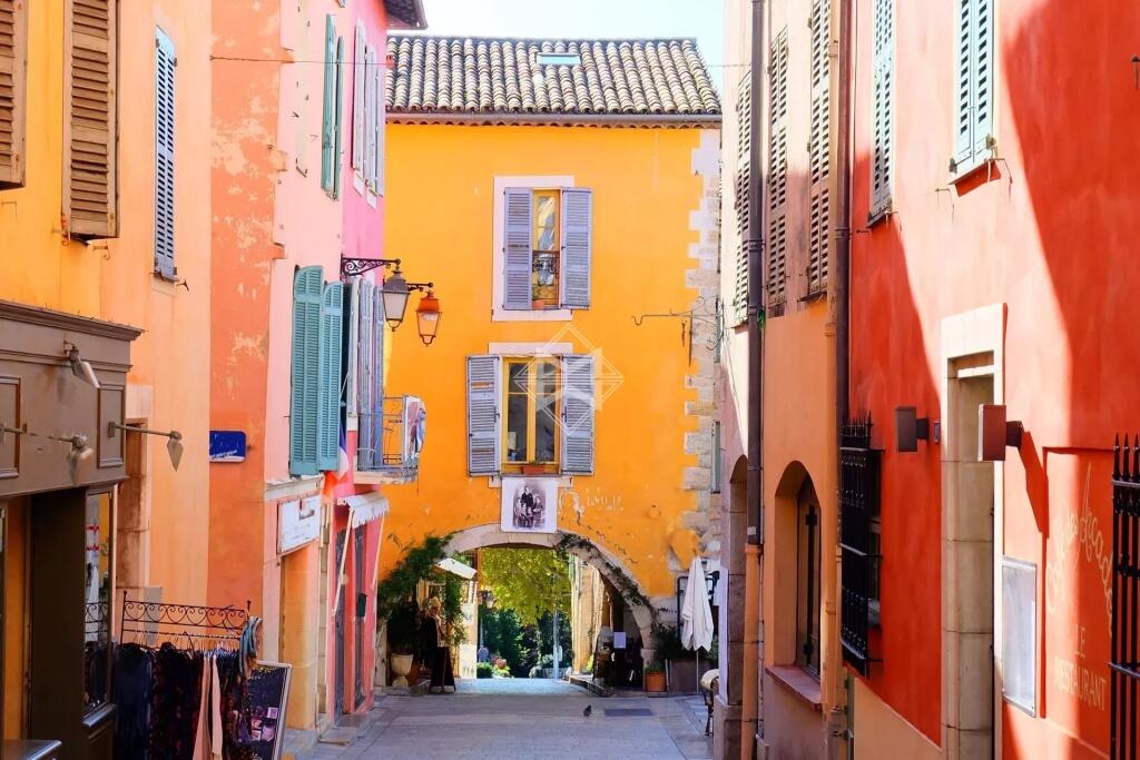 Main image of property: Provence-Alps-Cote d`Azur, Alpes-Maritimes, Valbonne