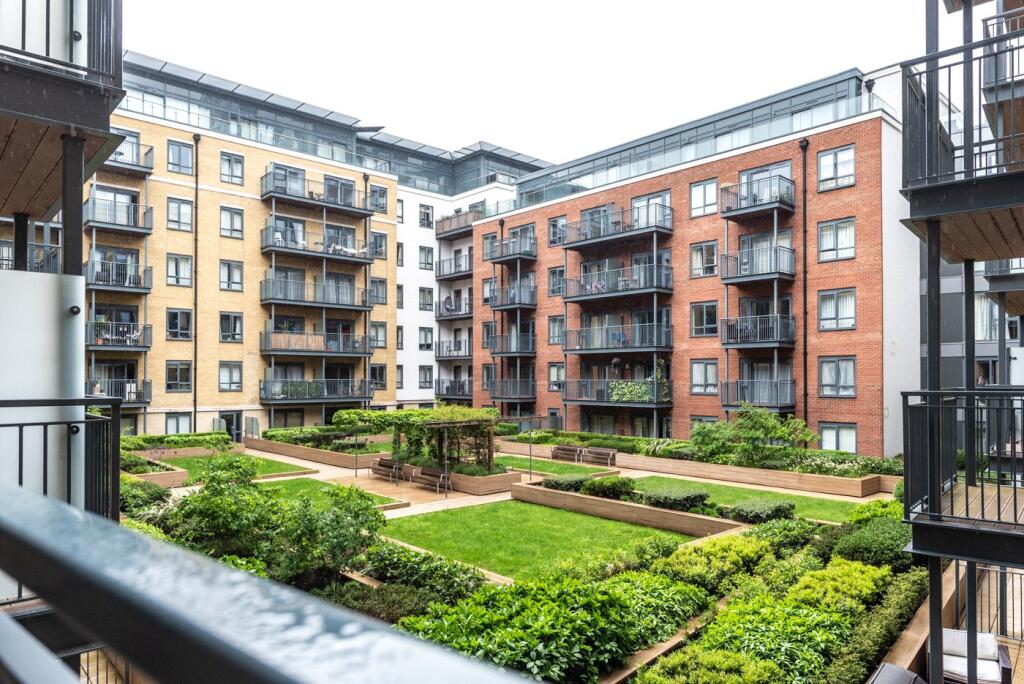 Apartment in London - View 4