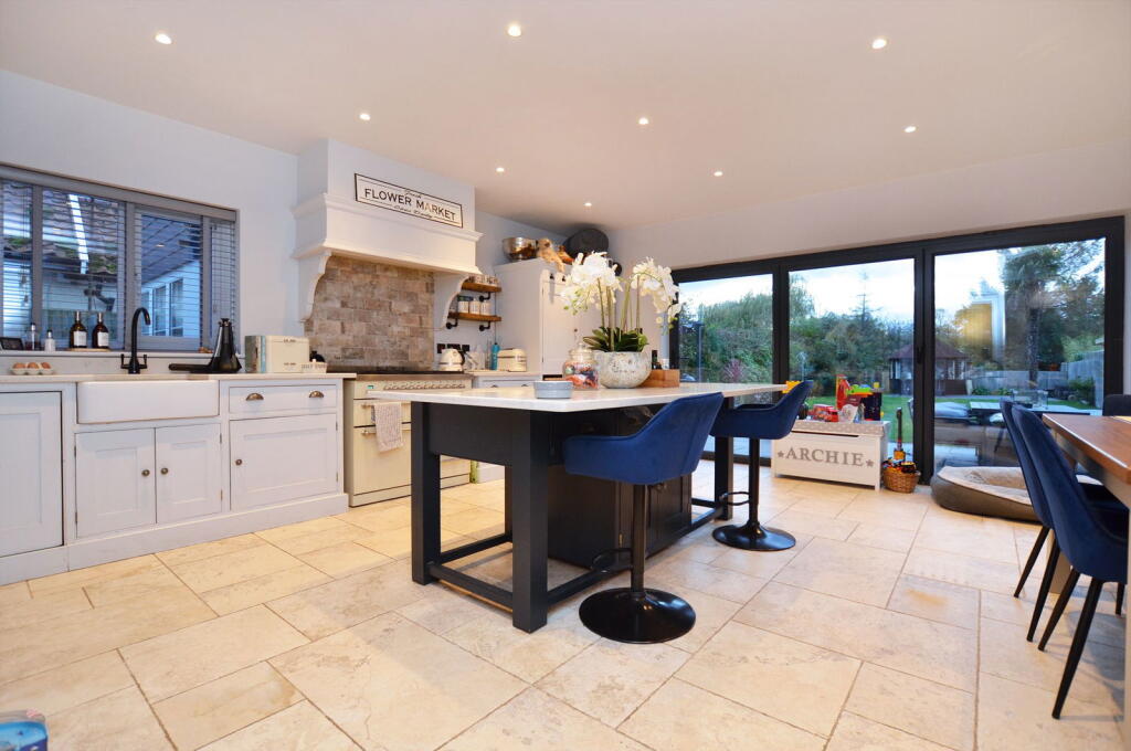 Hunstanton Road, Dersingham photo 2