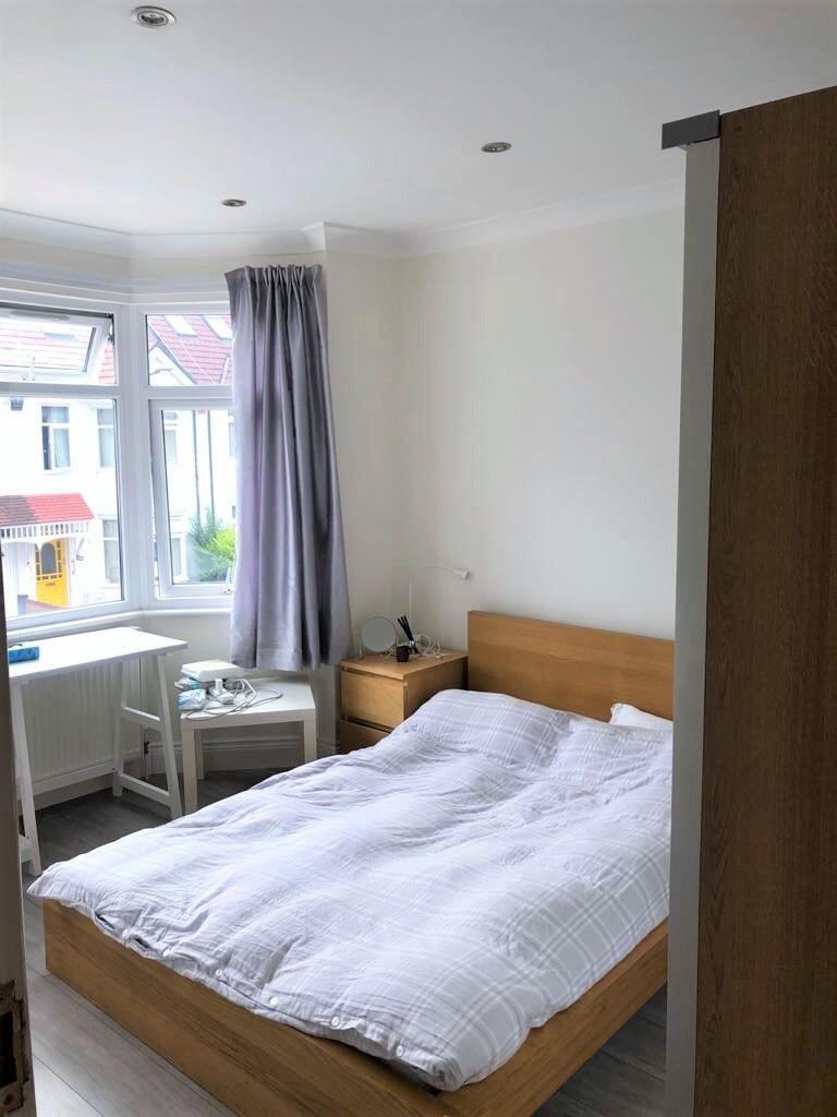 2 bedroom maisonette for rent
