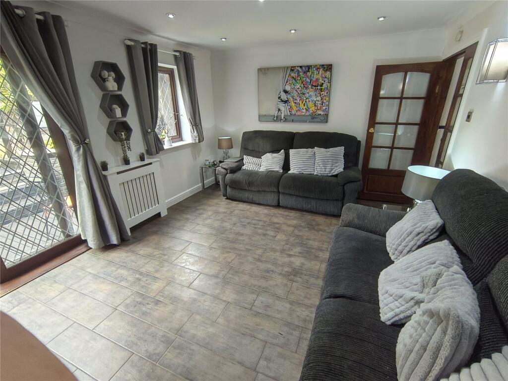 House in Luton, Wigmore - View 4