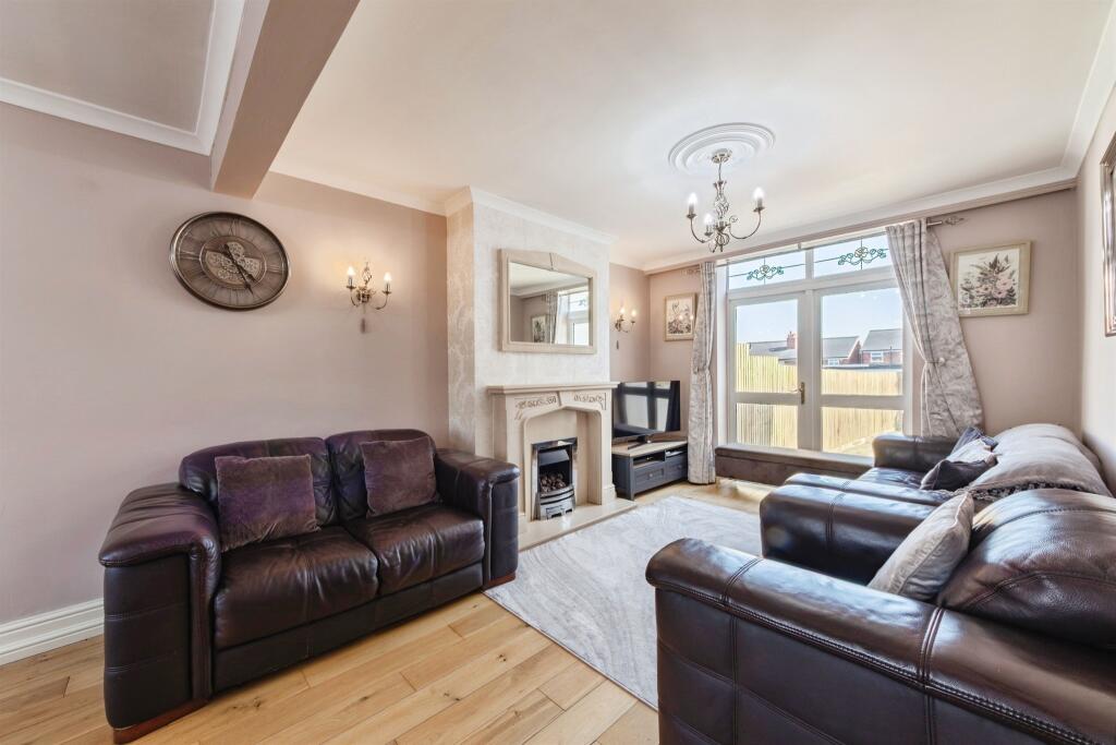 House in Birmingham, West Midlands - View 2