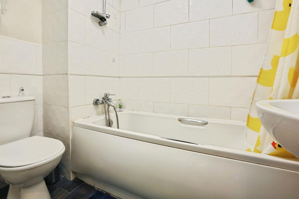 Apartment in Southampton, Millbank, Bitterne Manor - More
