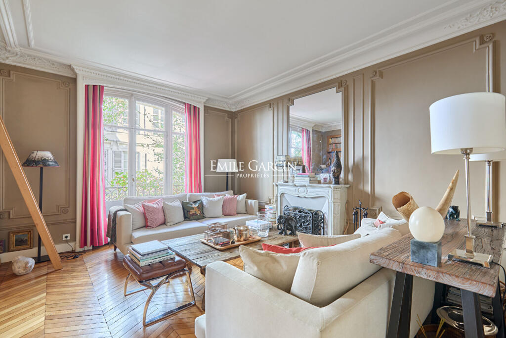 Main image of property: Paris-Isle of France, Paris, Paris 04