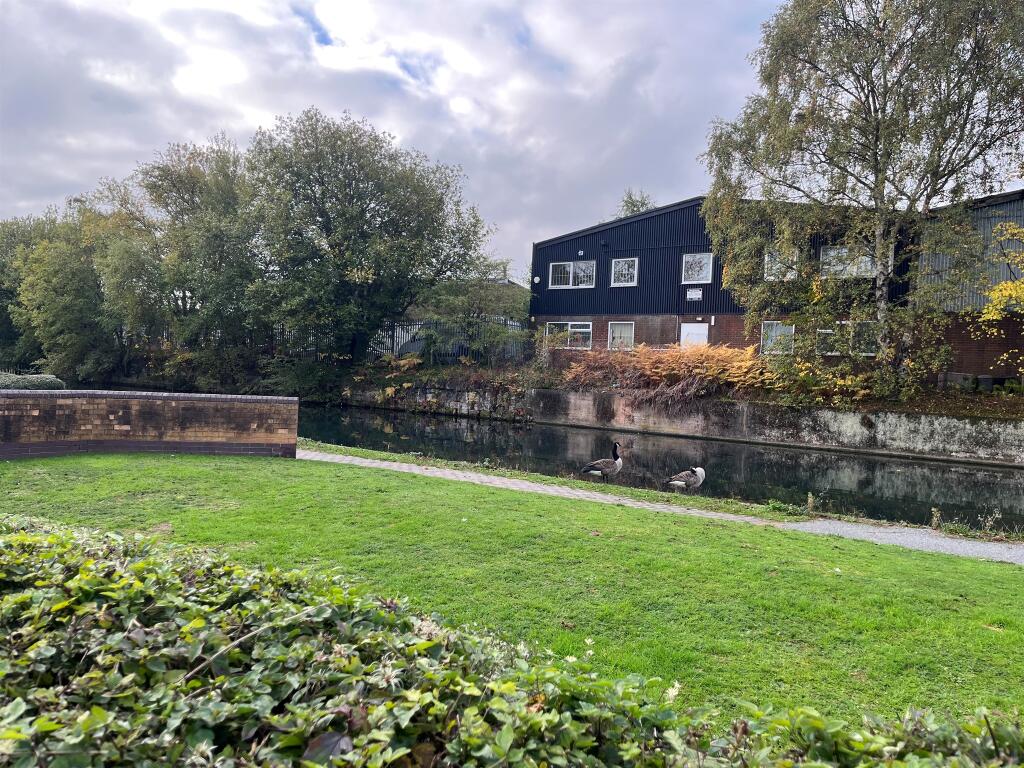 Main image of property: The Moorings, Oldbury