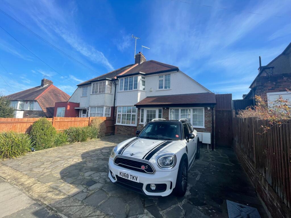 Main image of property: 30 Wentworth Avenue