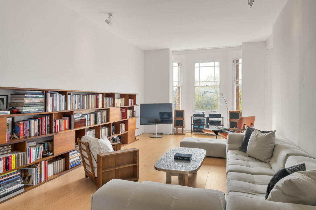 Main image of property: Cheyne Walk, Chelsea, SW3