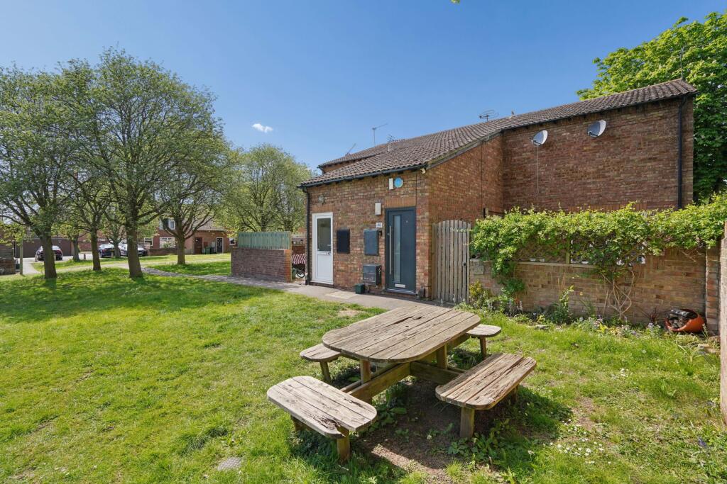 Main image of property: Sadlers Court, Abingdon, OX14