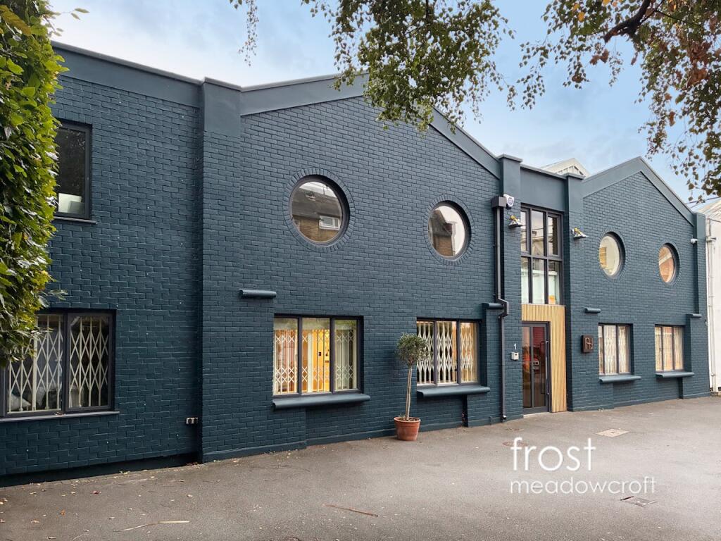 Main image of property: 1 Vencourt Place, Hammersmith, W6 9NU