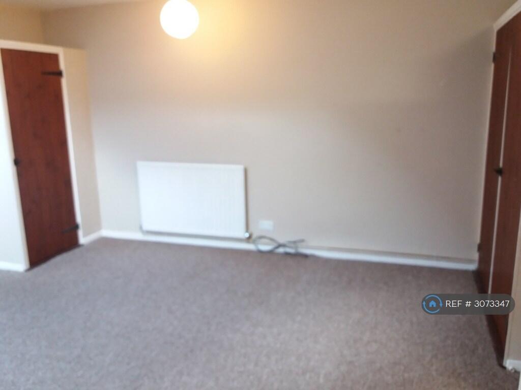 Apartment in Rochester - More