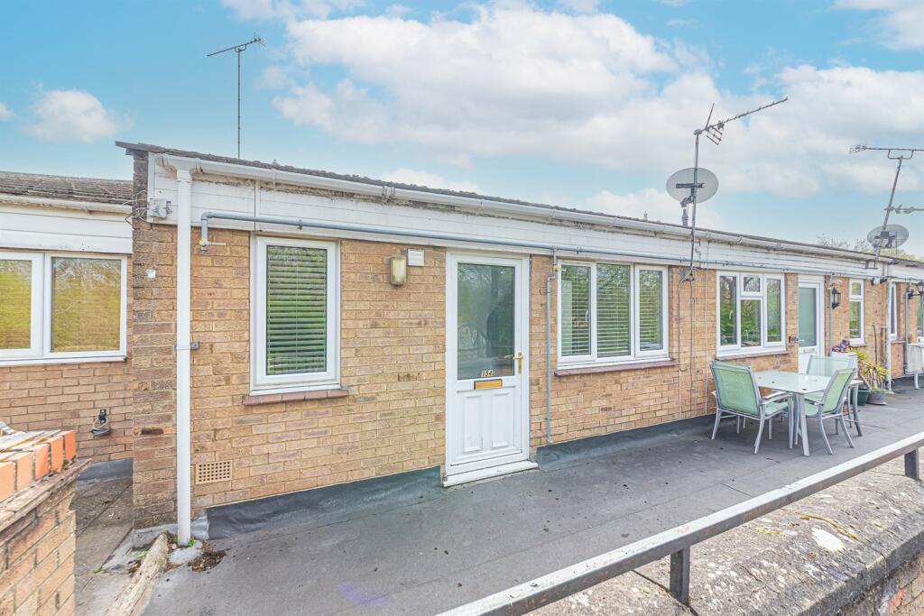 Main image of property: Clifton Road, Wokingham, RG41