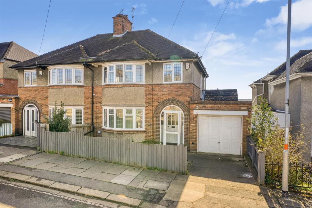 Main image of property: Watersmeet, Northampton