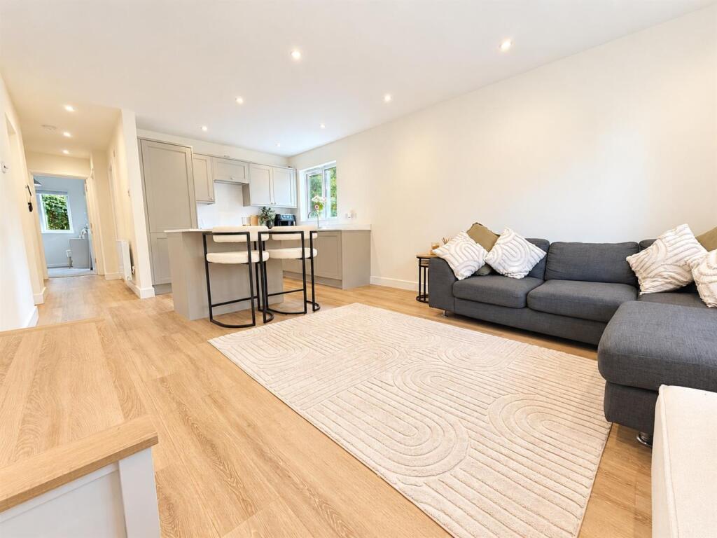 Apartment in Portsmouth - More