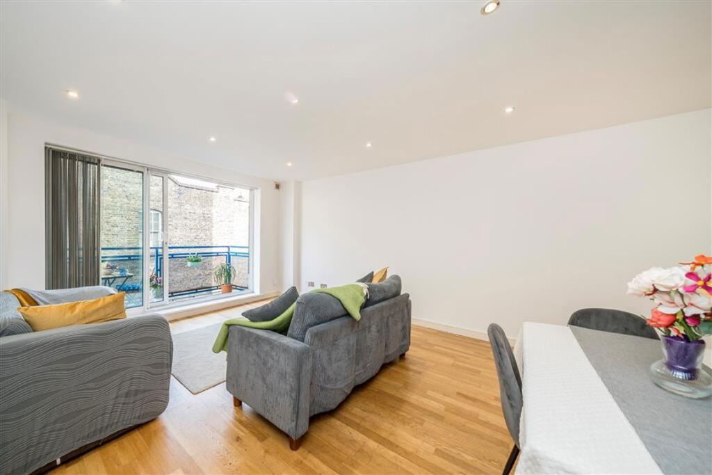 Apartment in London - View 4