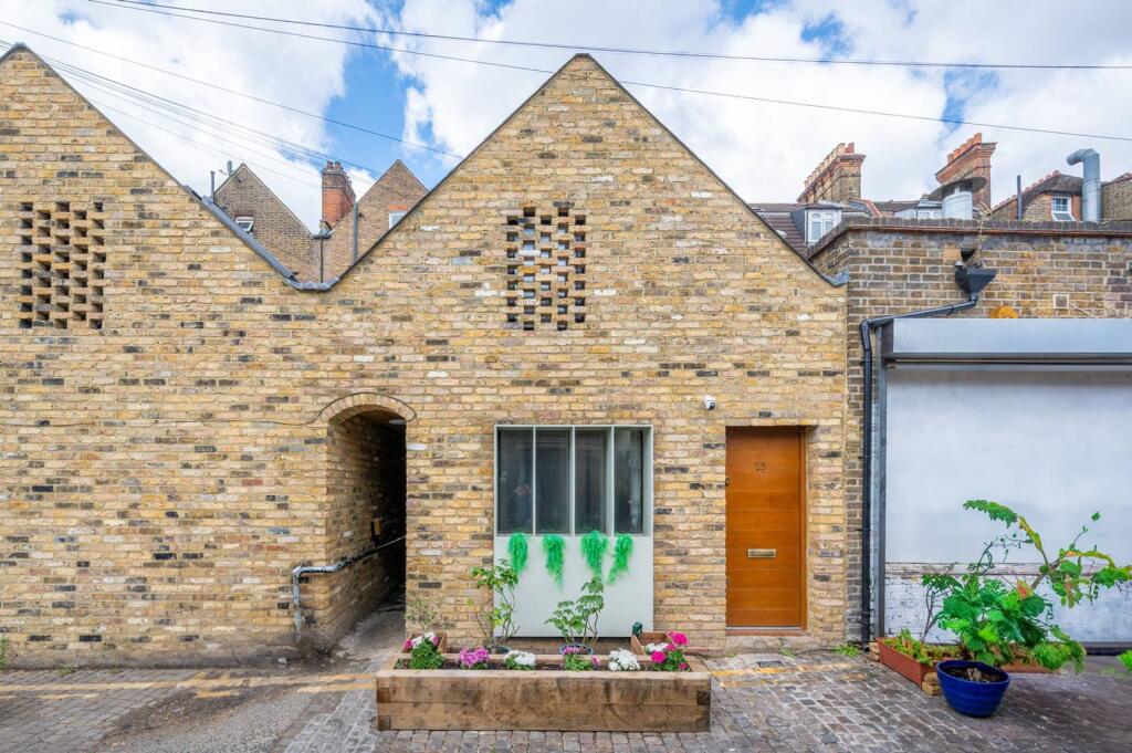 Main image of property: Gleneldon Mews, Streatham, London, SW16