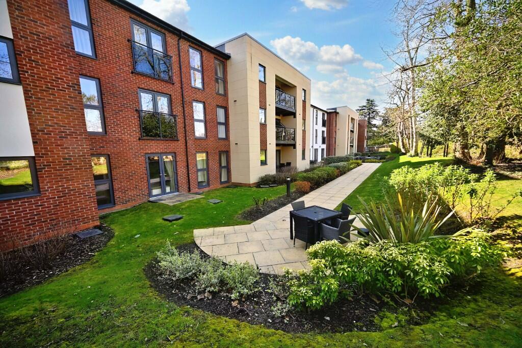 Thorneycroft, Wood Road, Wolverhampton, West Midlands, WV6 photo 3