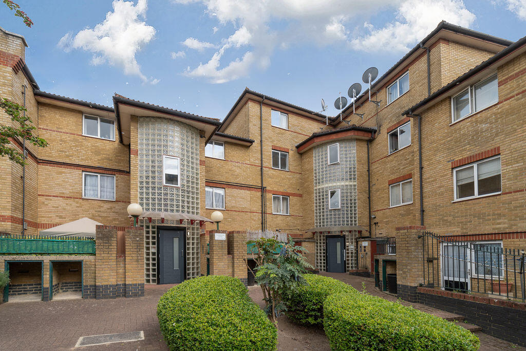 Main image of property: Hermes Close, London