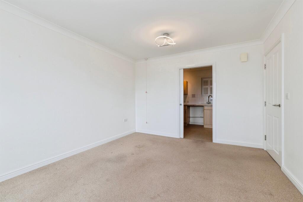 Apartment in Stockton-on-Tees - View 4