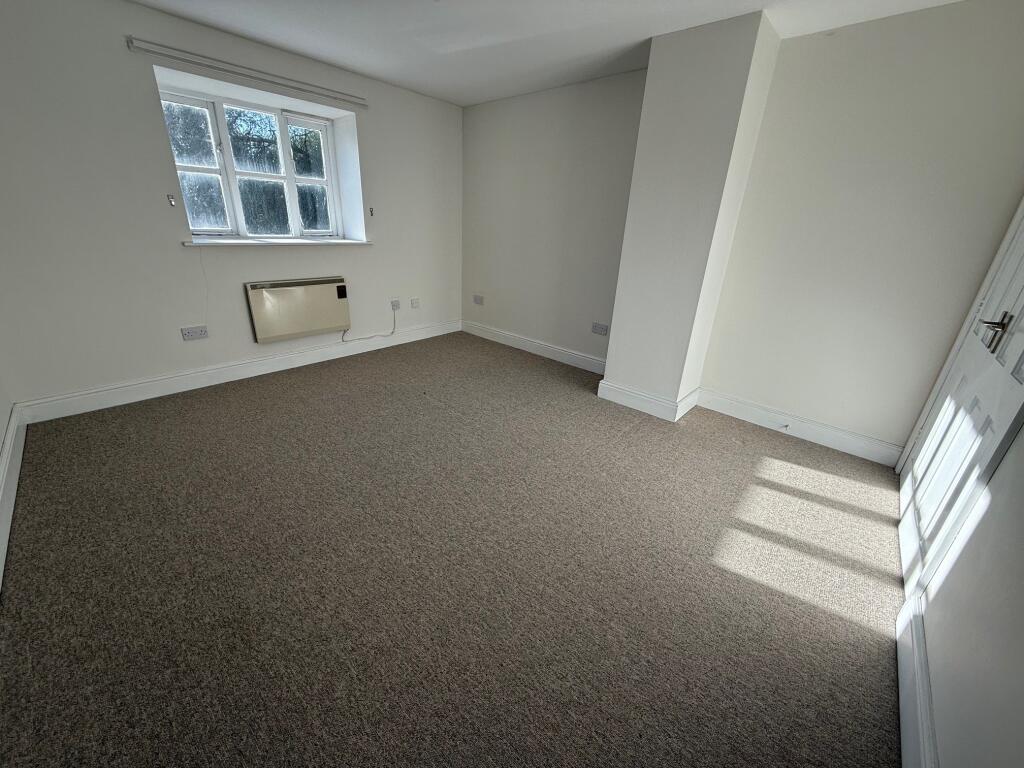 Additional image 6 of Lake Mews, Barwick Park, Yeovil, Somerset, BA22 9TB