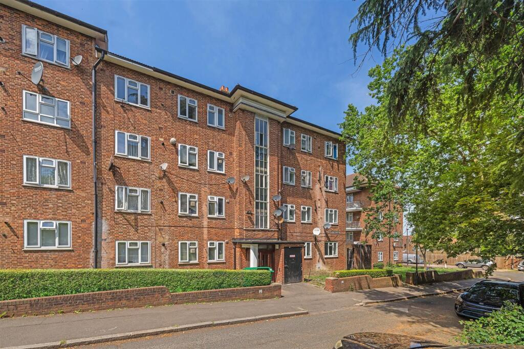 Main image of property: Cedar Tree Grove, London, SE27