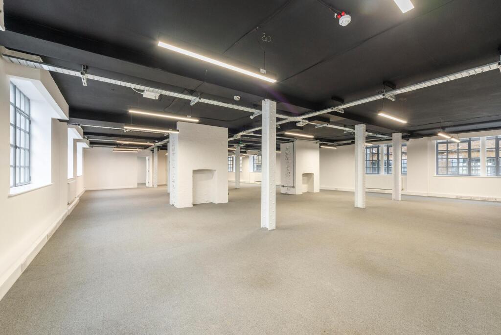 office 10.jpg