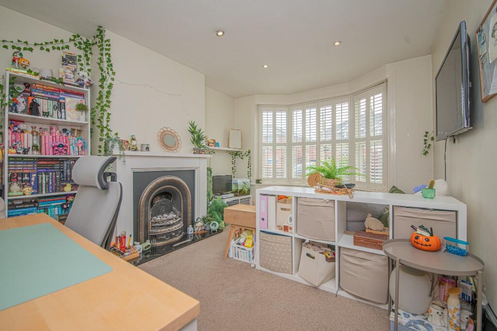 Chamberlayne Road, Eastleigh, SO50 photo 2