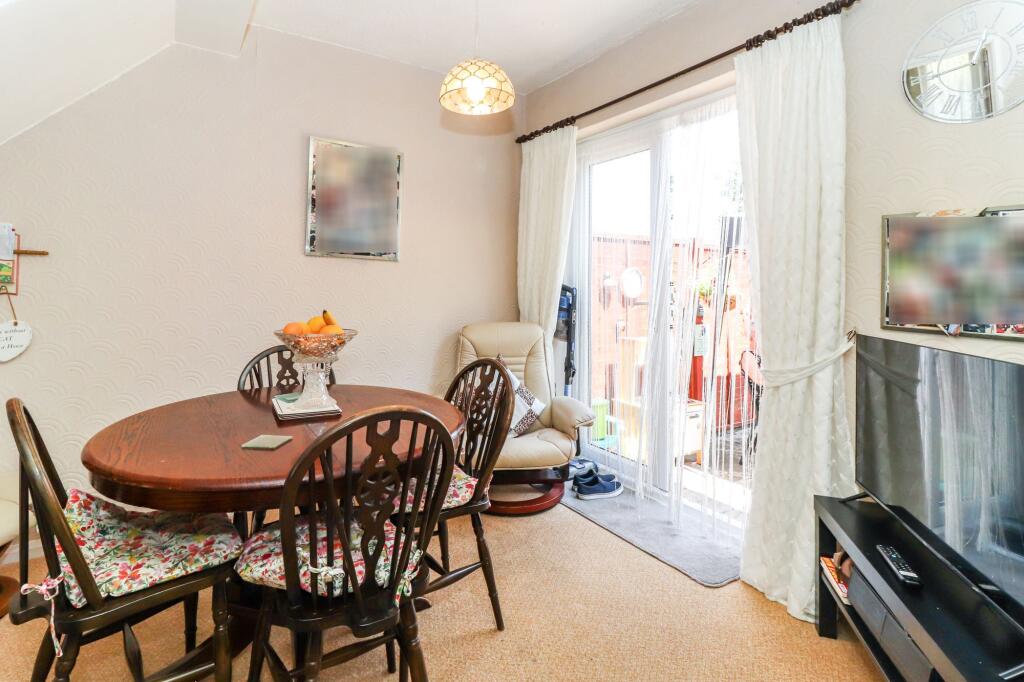 House in Three Rivers, Carpenders Park, Watford Rural - View 4