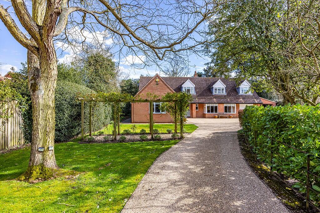 Main image of property: The Glebe, Church Street, Collingham, Nottinghamshire NG23 7LH