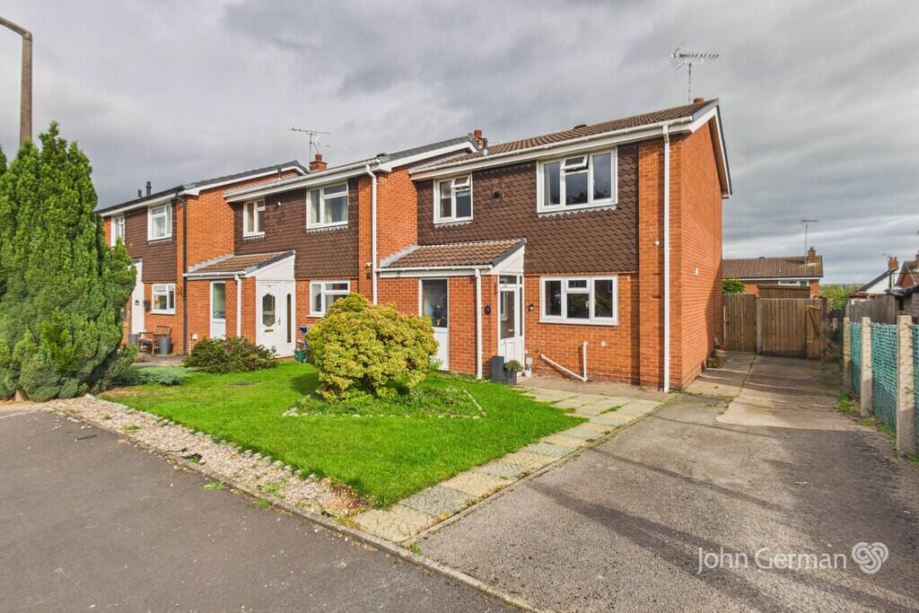 3-bed terraced on George Elliott Close, Uttoxeter, £239,950