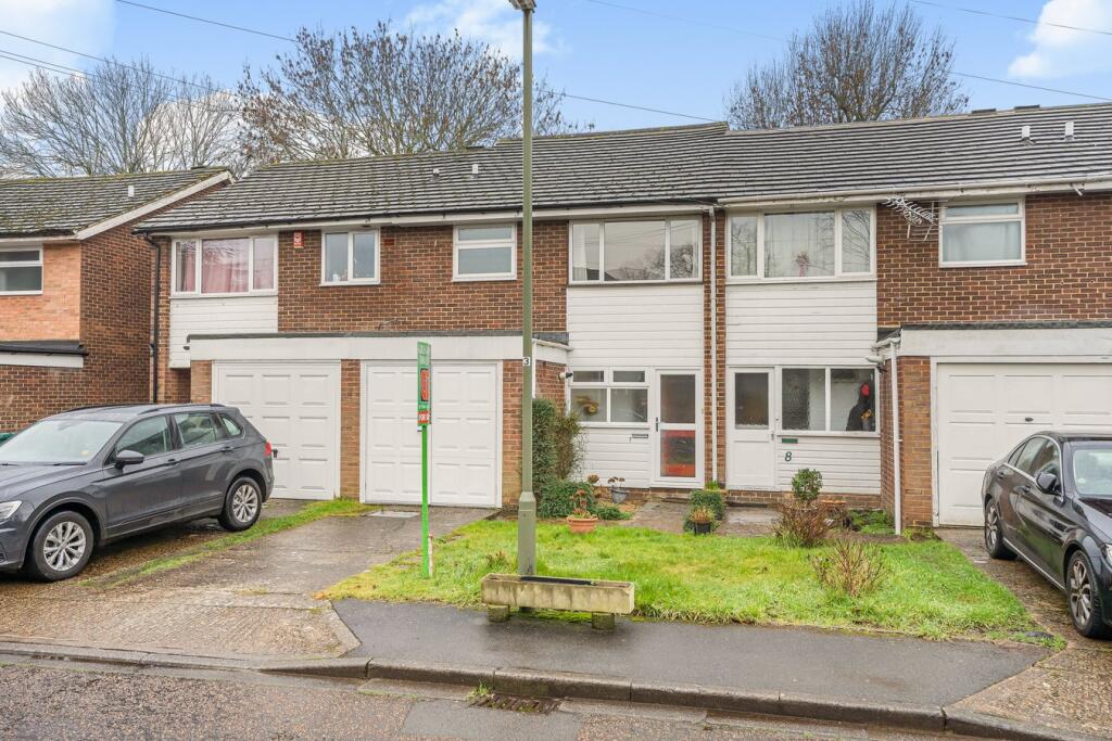 Main image of property: Murdoch Close, Staines-upon-Thames, TW18