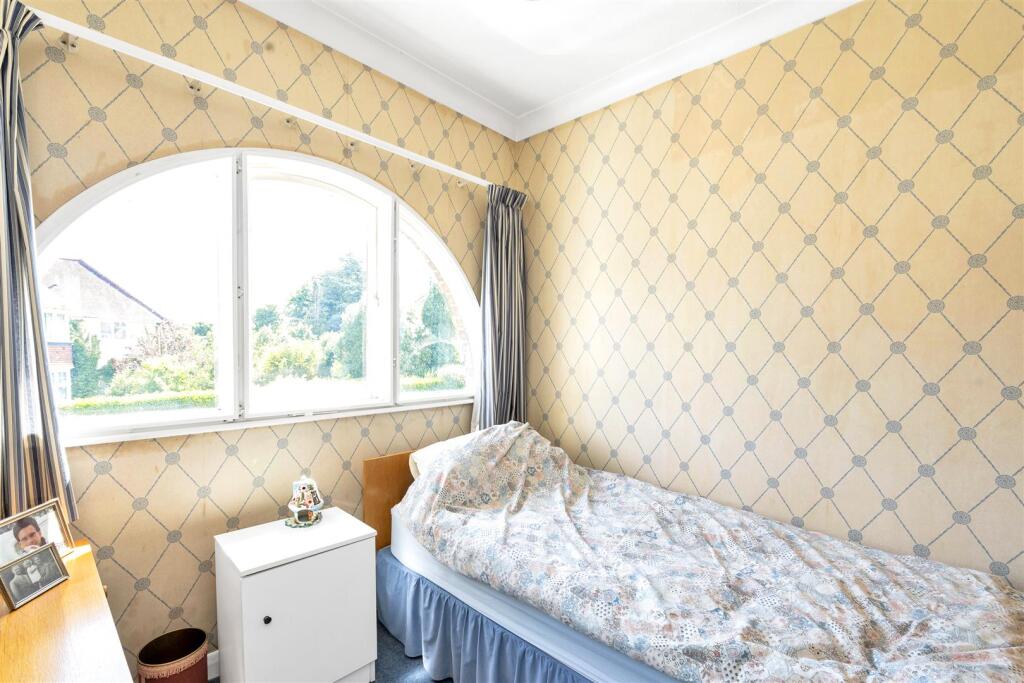 Additional image 16 of Woodstock Road North, St. Albans