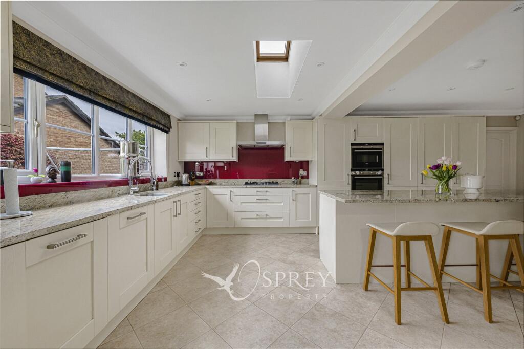 Hillfield Road, Oundle, Northamptonshire, PE8 photo 4