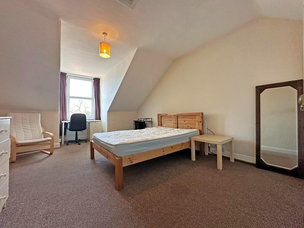 Main image of property: Lower Road, Beeston NG9