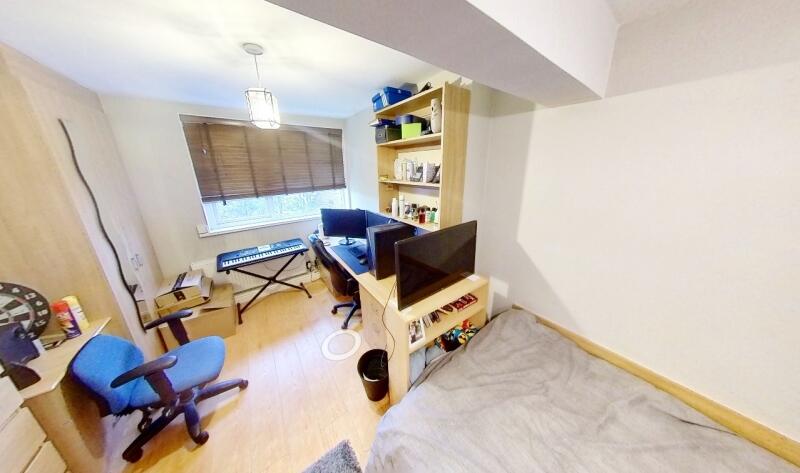 Apartment in Leeds - View 4