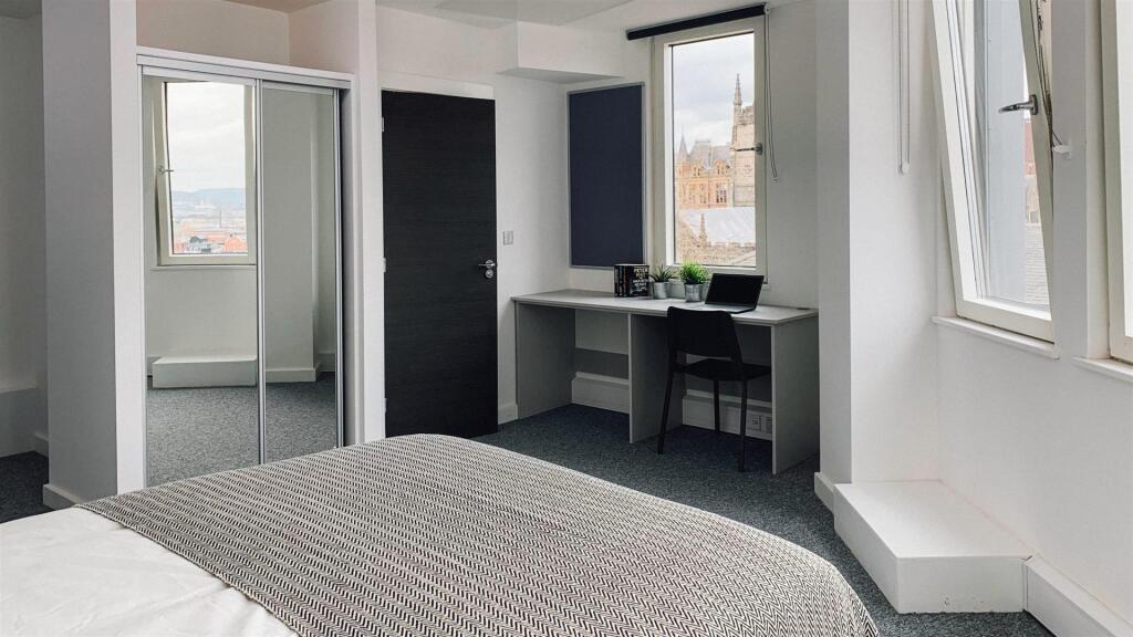Studio flat for rent