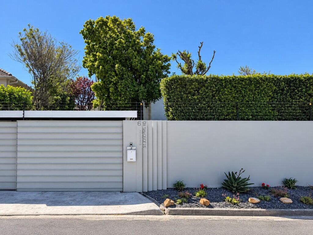 Main image of property: Plumstead, Cape Town, Western Cape