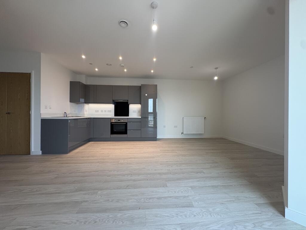Apartment in London - More
