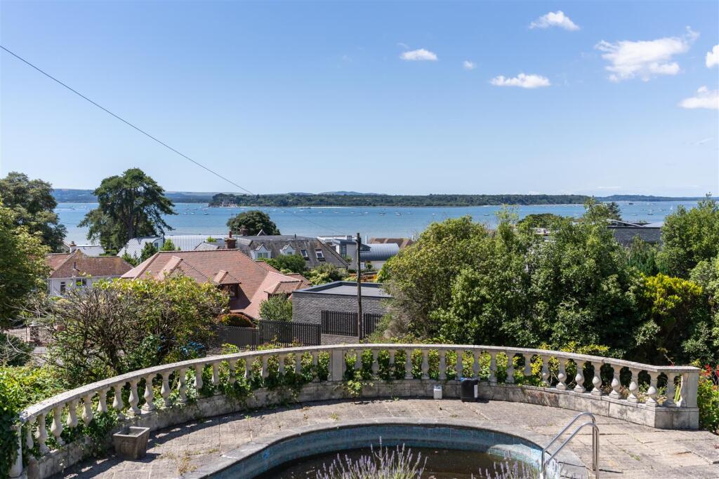 Brudenell Avenue, Canford Cliffs