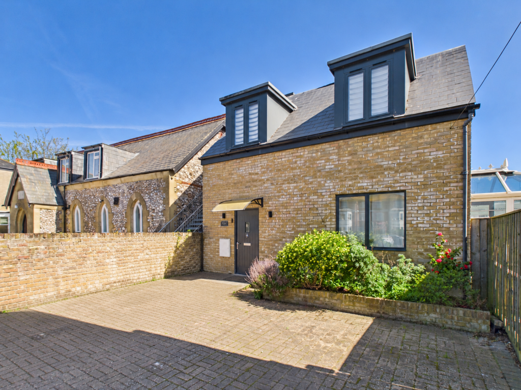 Main image of property: Byron Road, Worthing, BN11 3HN