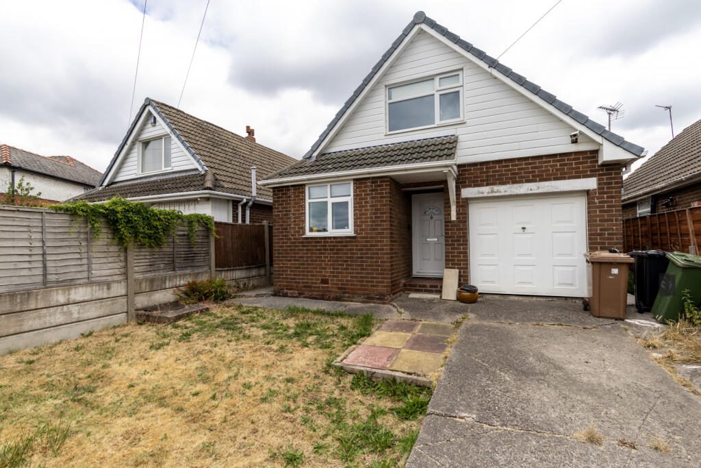Main image of property: Lumb Lane, Audenshaw, M34 5RX