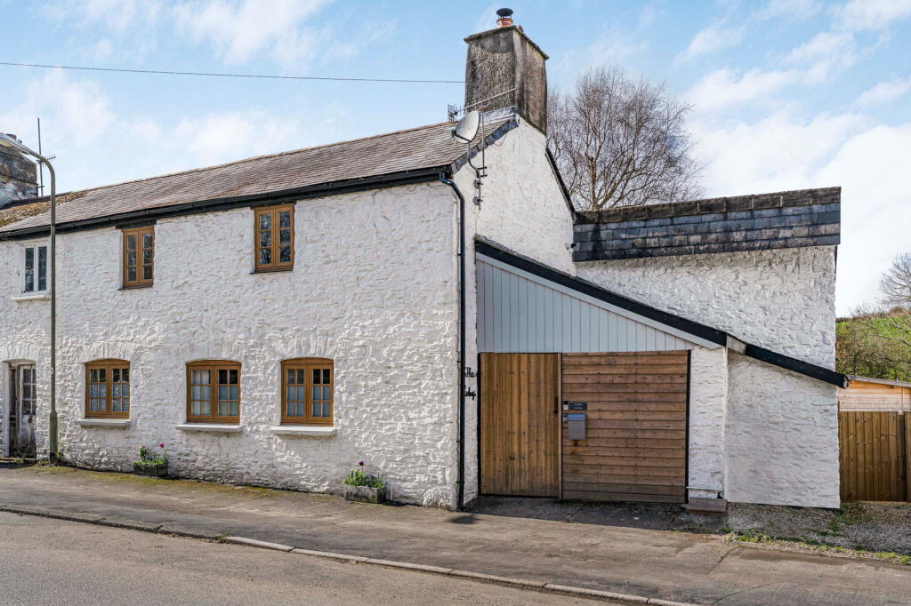 Main image of property: Lower Dean, Buckfastleigh