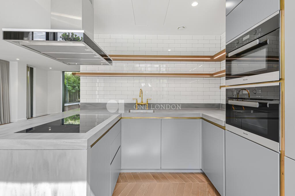 Apartment in London - View 5