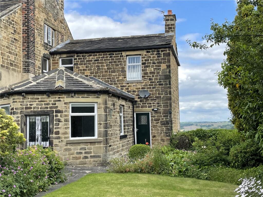 Main image of property: Kirkgate, Hanging Heaton, Batley, West Yorkshire, WF17