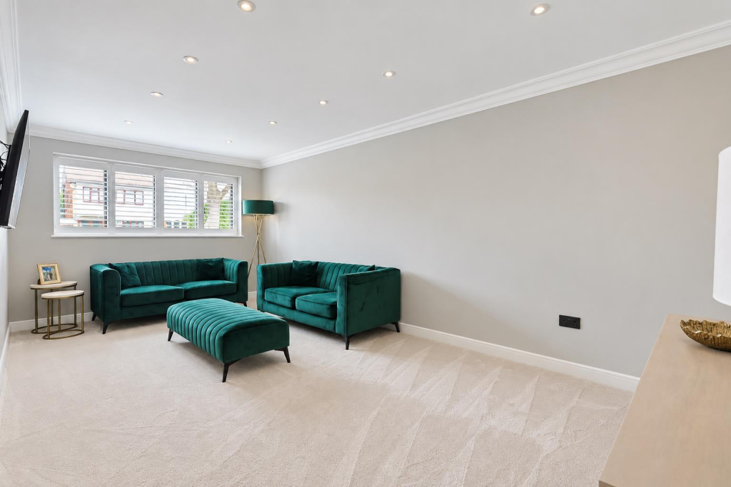 House in Southend-on-Sea - View 5