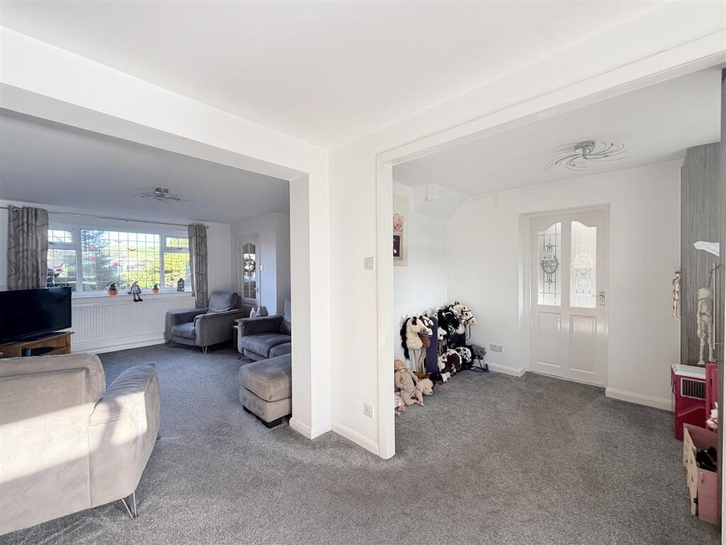House in Oldham - View 3