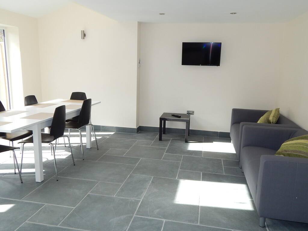 House in Oxford - View 2