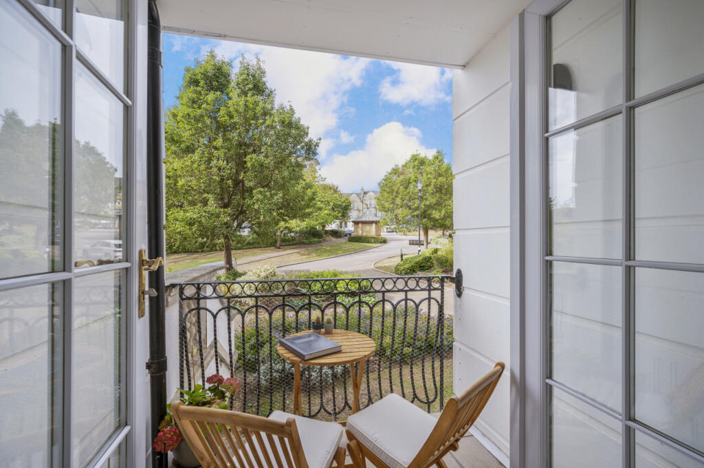 Apartment in London - View 2