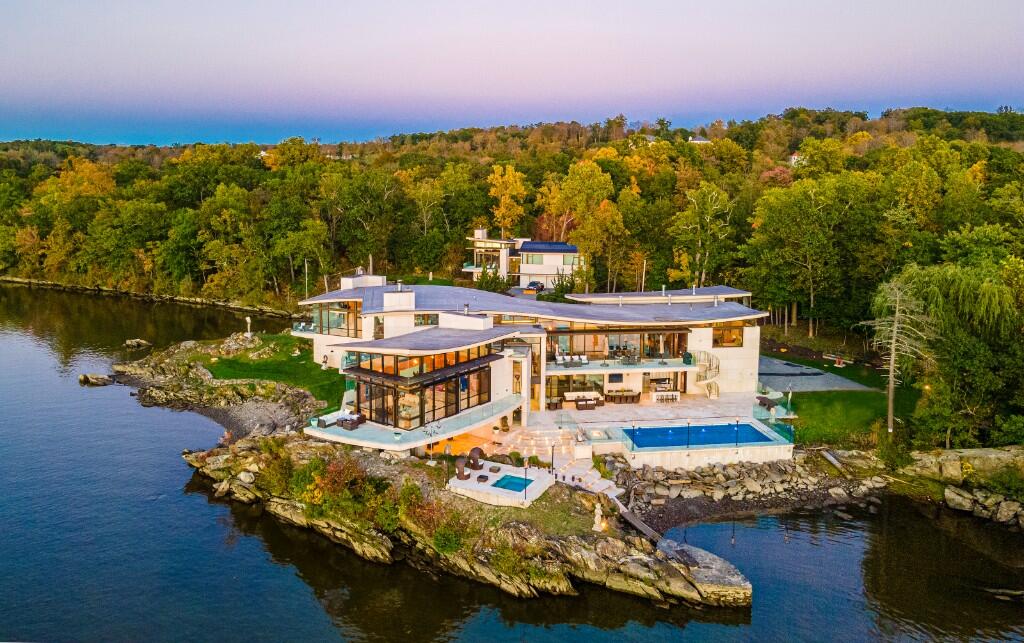 Main image of property: Cornwall on Hudson, New York